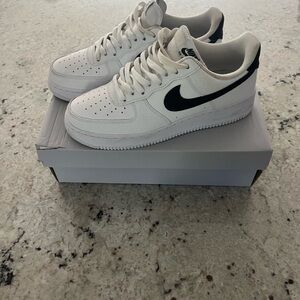 Nike Men's Air Force Shoes Size 9